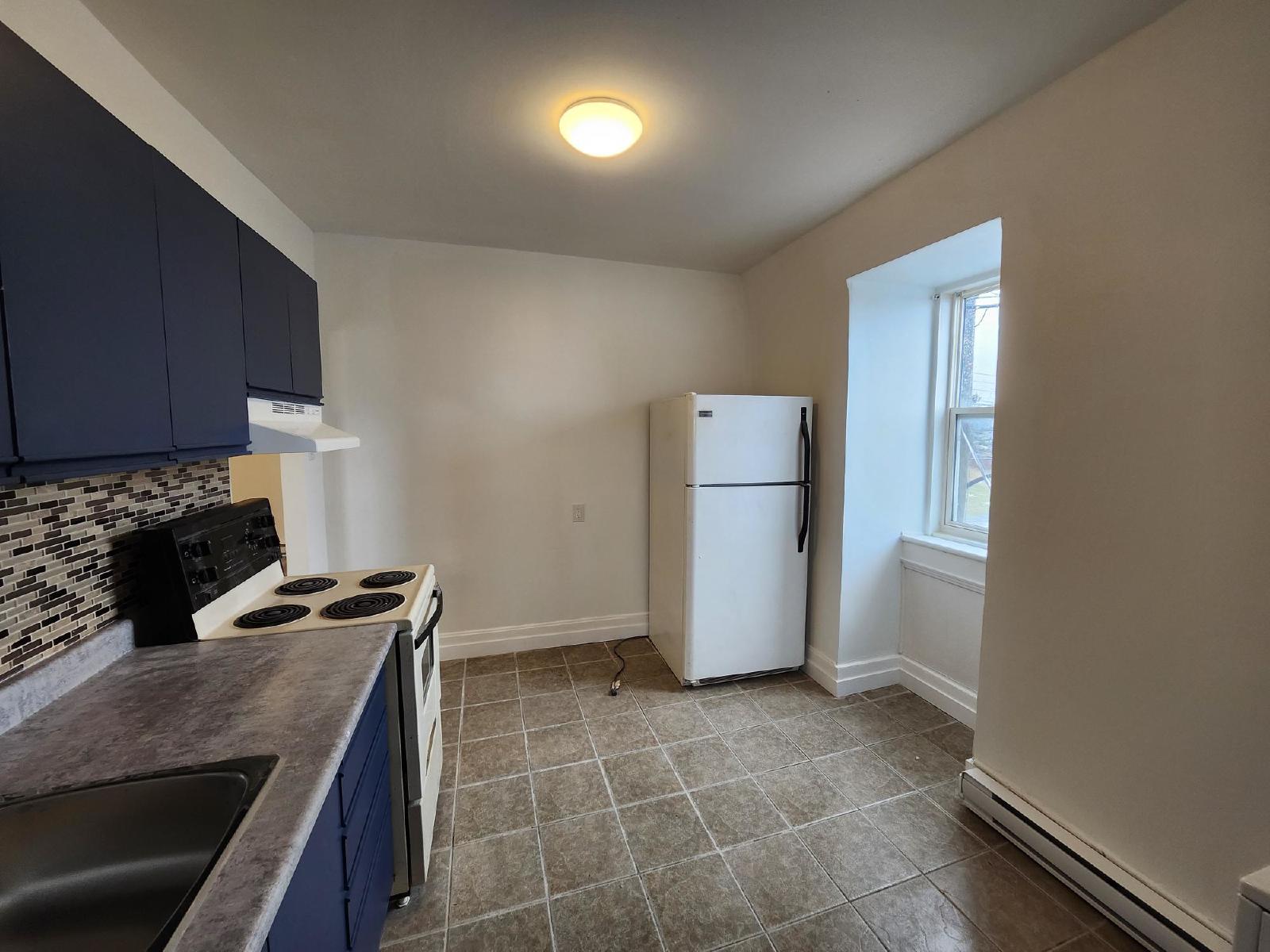 272-274 Duke Street West - 3 property image