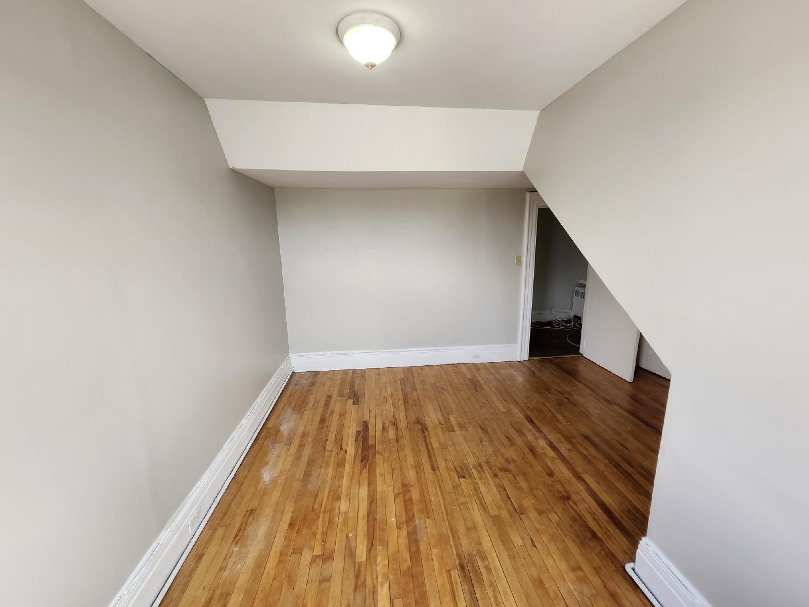 67-79 Hazen Street - 73-3 property image