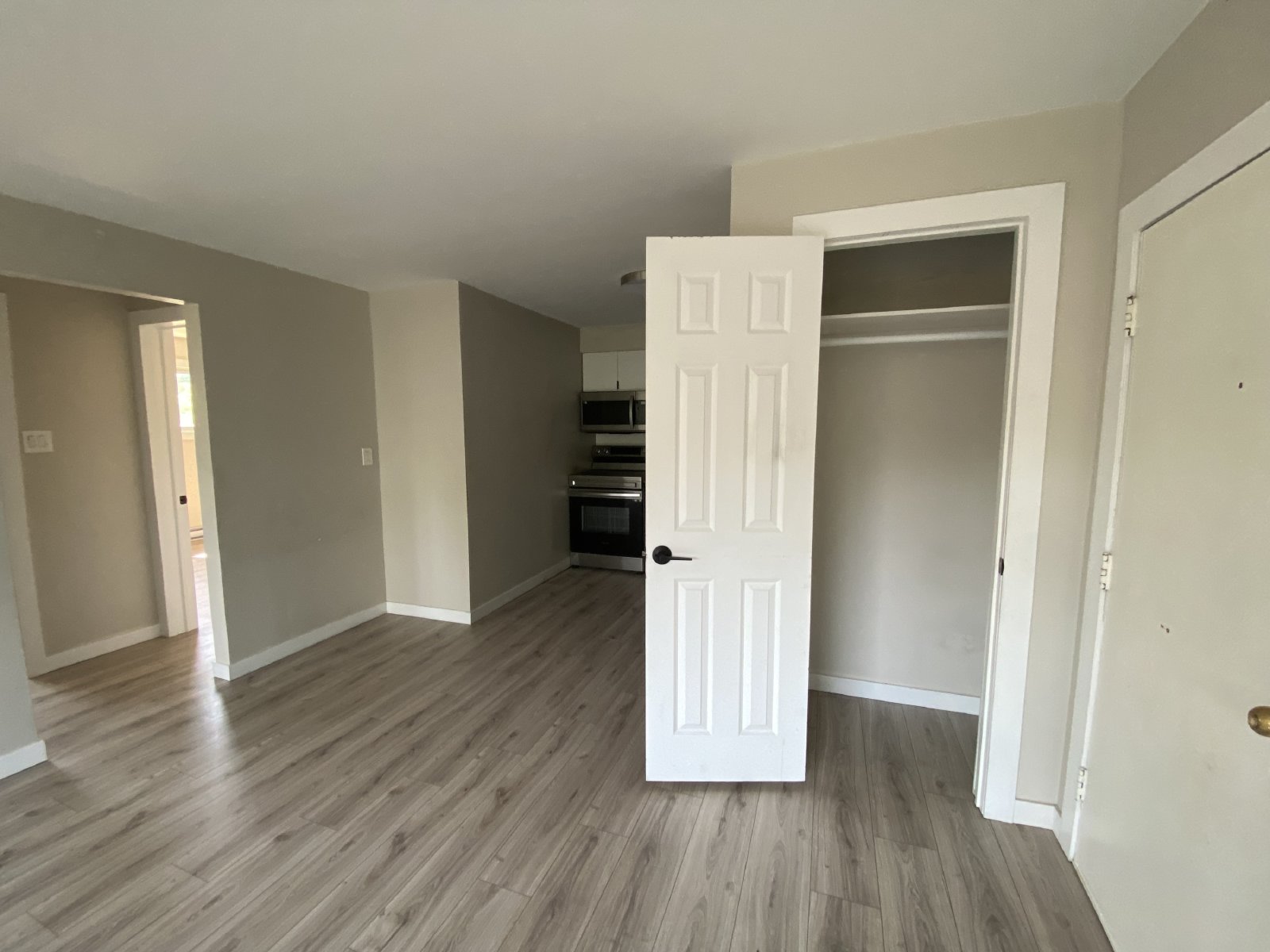 200 Spruce St - 10 property image