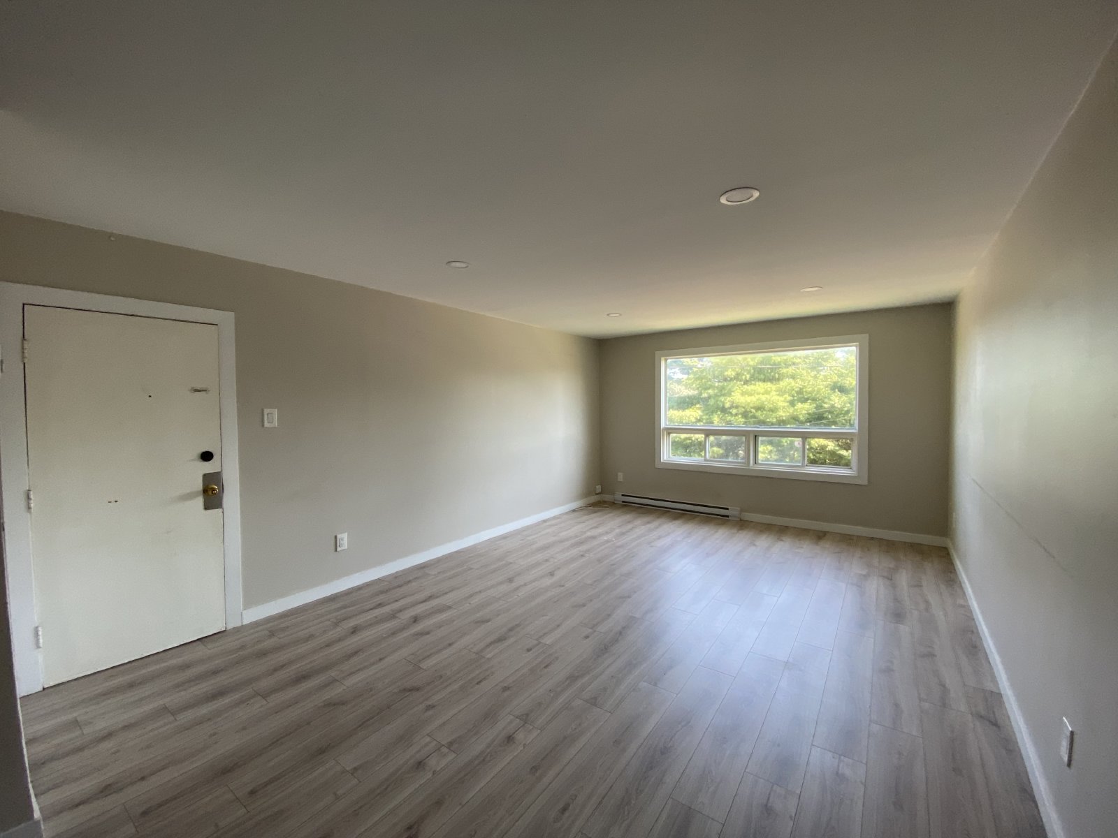 200 Spruce St - 10 property image