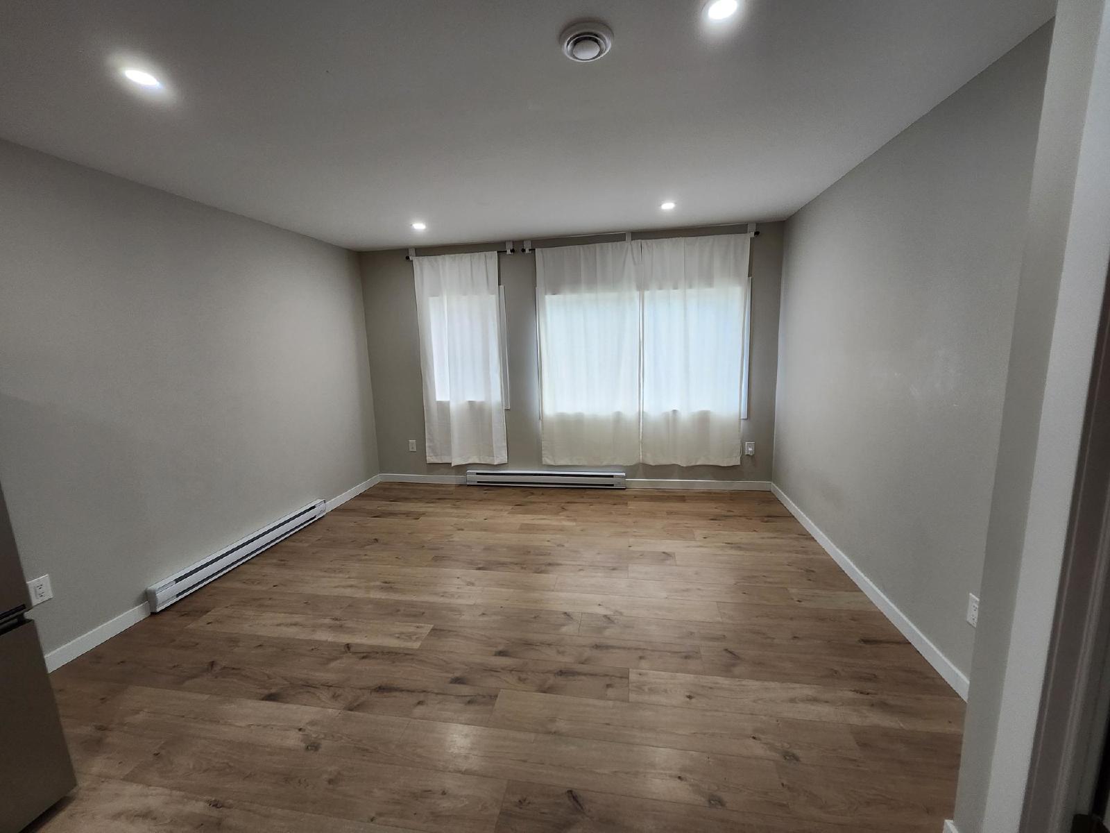 210 Canterbury Street / 15 Lower Cove Loop (NEW) - 3 property image