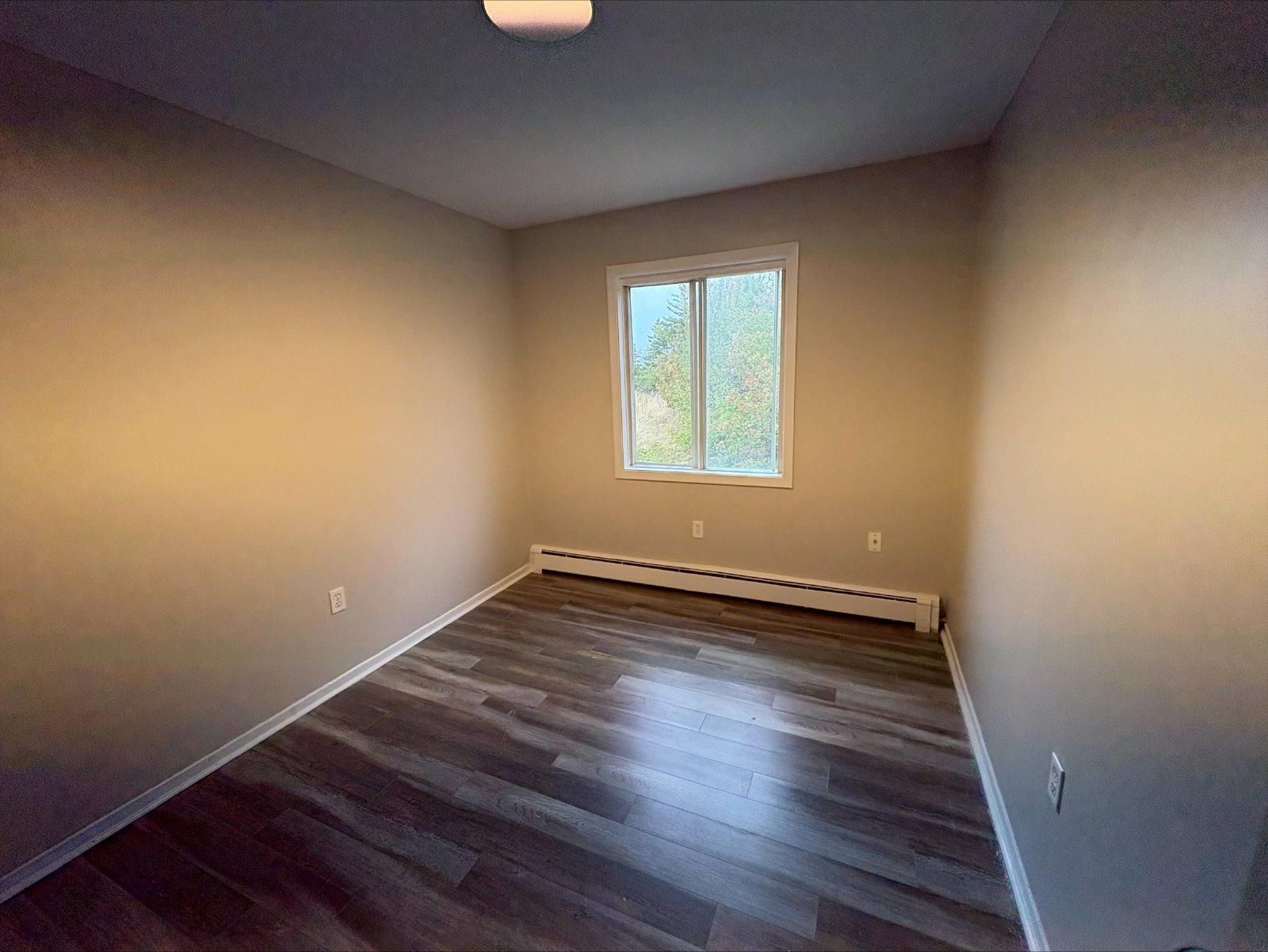 11 Reading Crescent - 6 property image