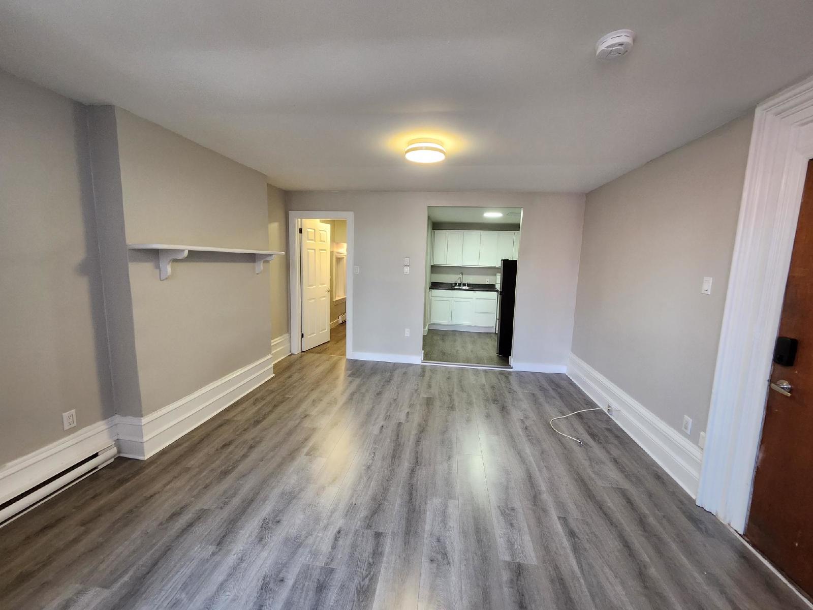 96 Wentworth St/253 Princess St - 96-3 property image