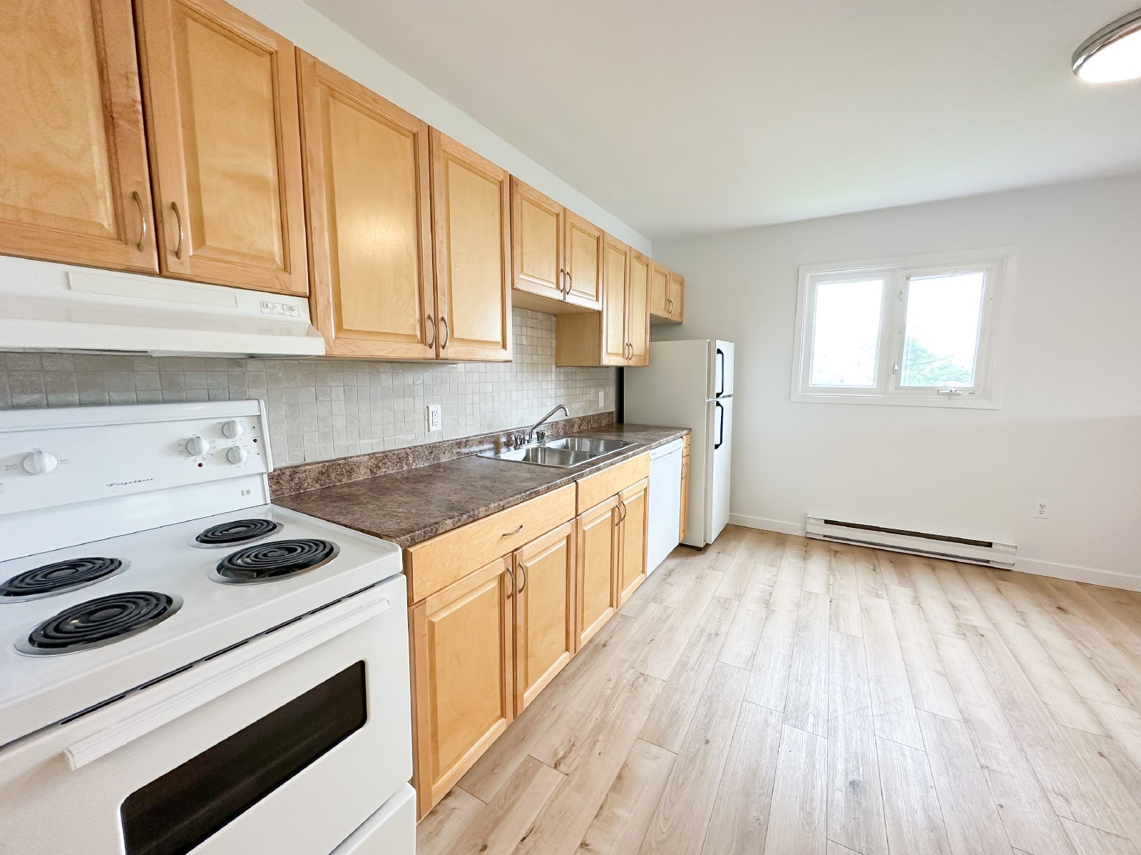 355 Prince Street - 13 property image