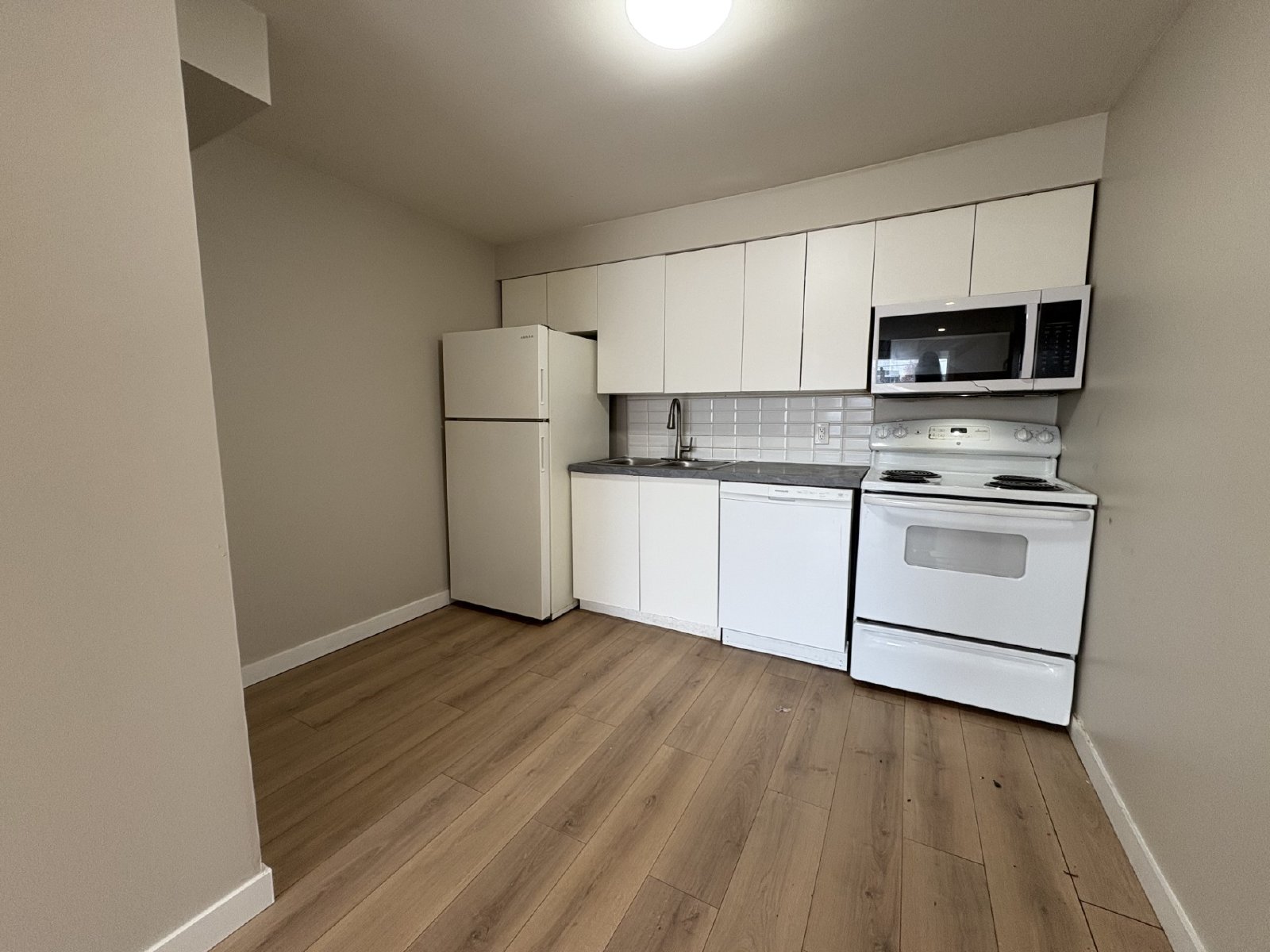 200 Spruce St - 8 property image