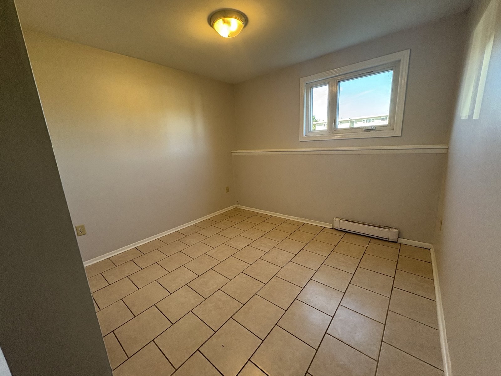 8 Scott Avenue - 1 property image