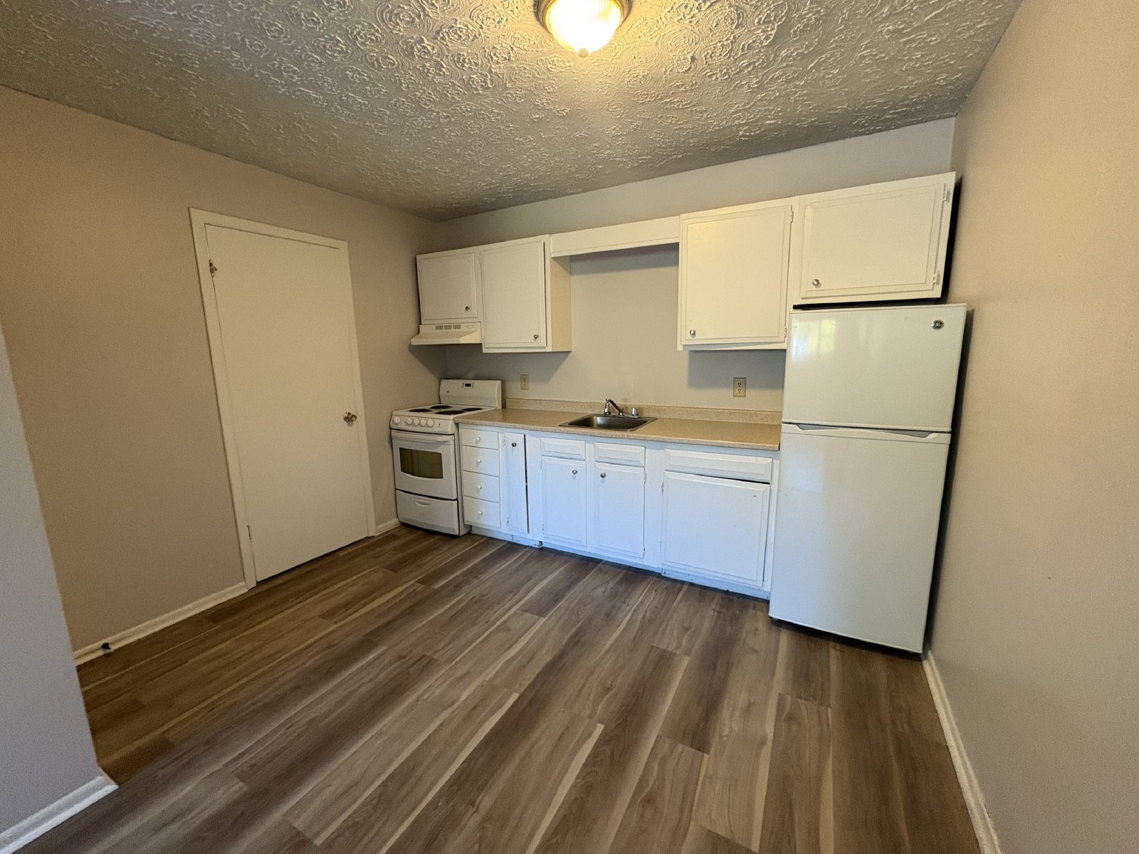 8 Scott Avenue - 1 property image