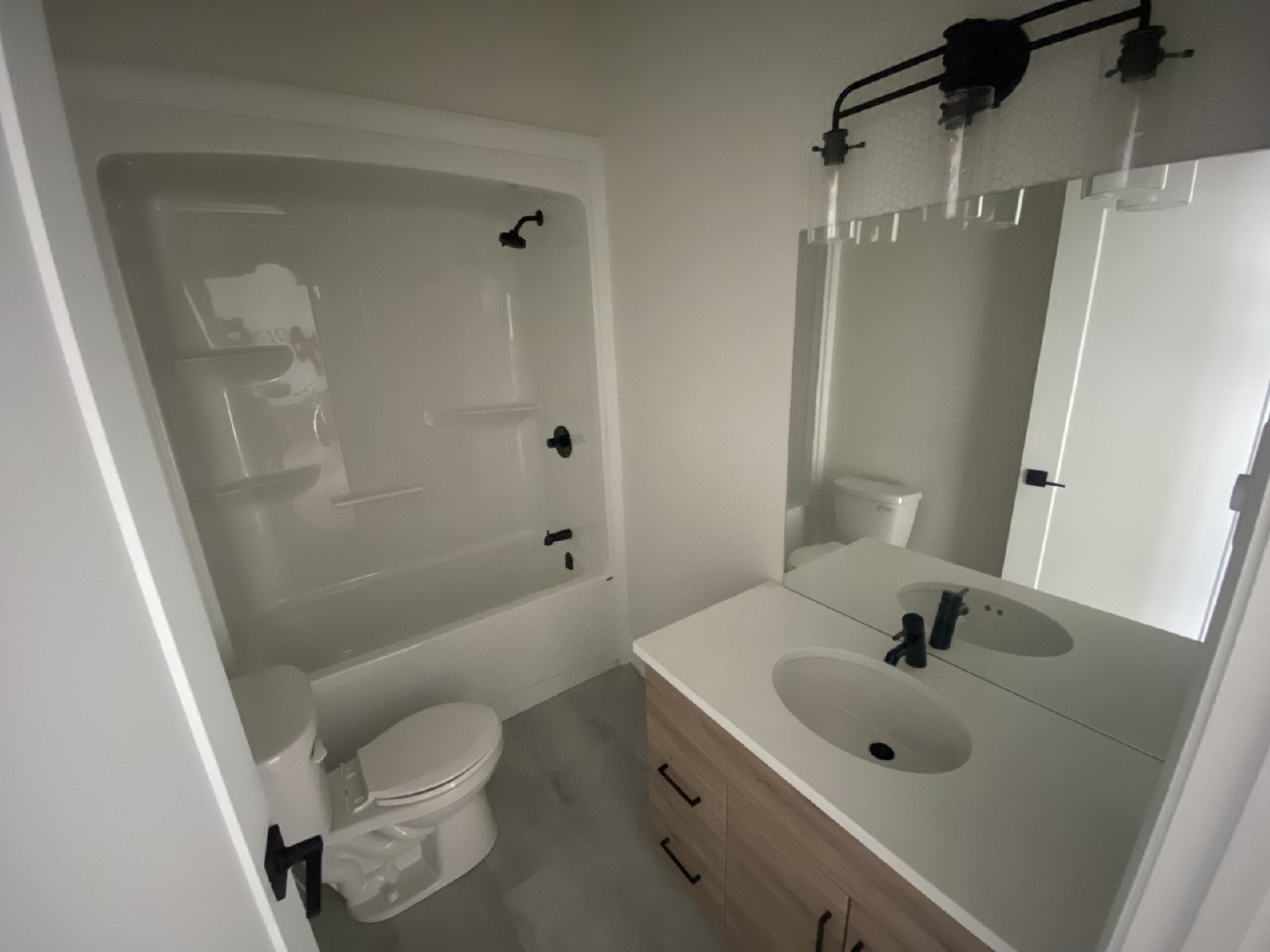 180 Hillsborough Road - 203 property image