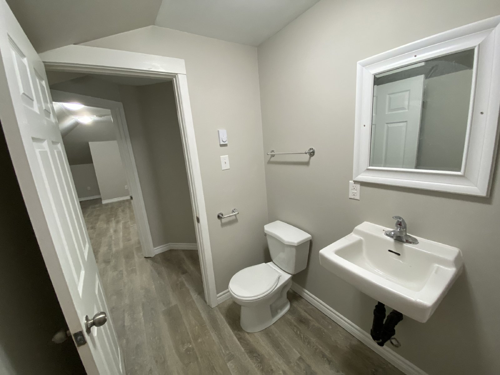 258-264 Robinson Street - 264.5 (B) property image