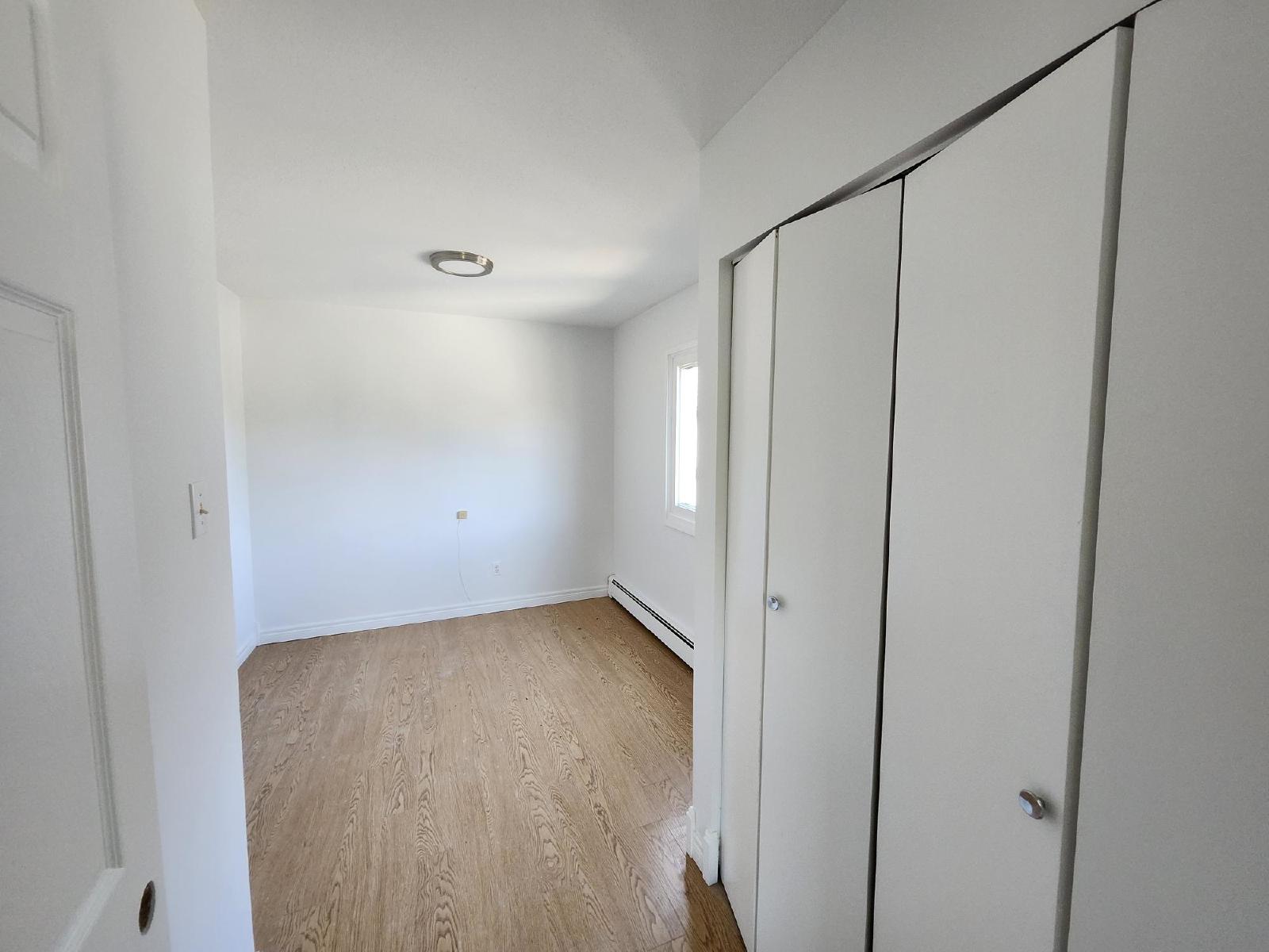 84-86 Dufferin Avenue - 84-1 property image