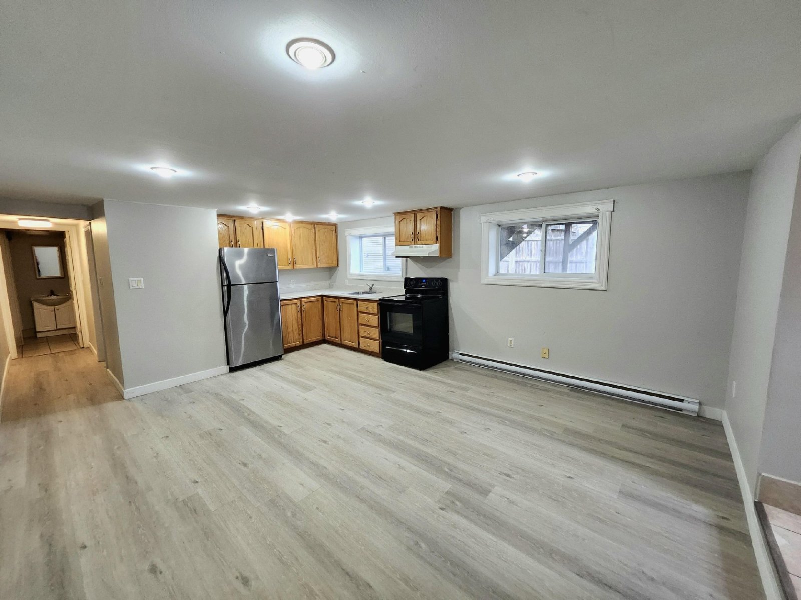 160 Charlotte Street West - 5 property image