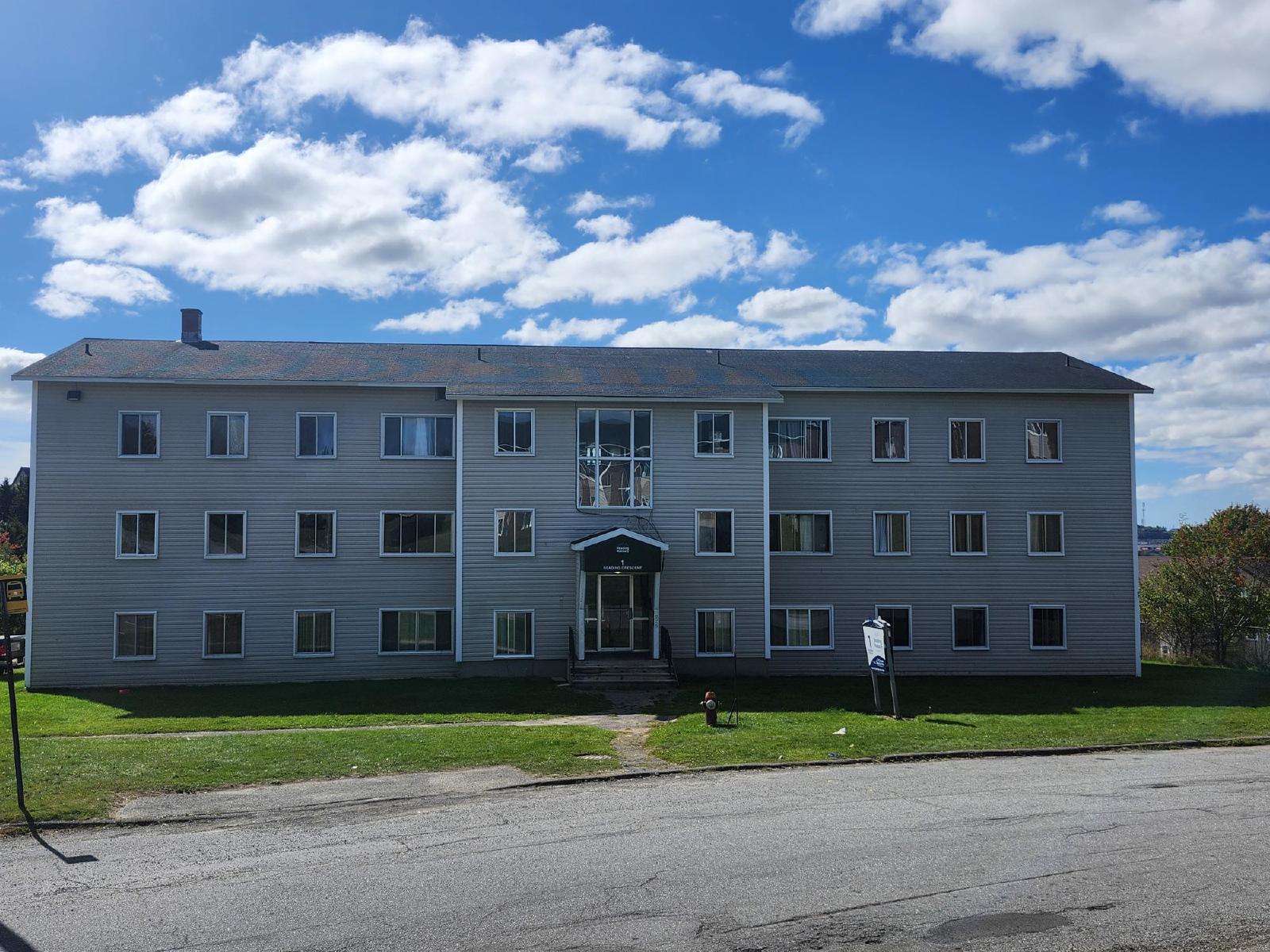 1 Reading Crescent - 2 property image