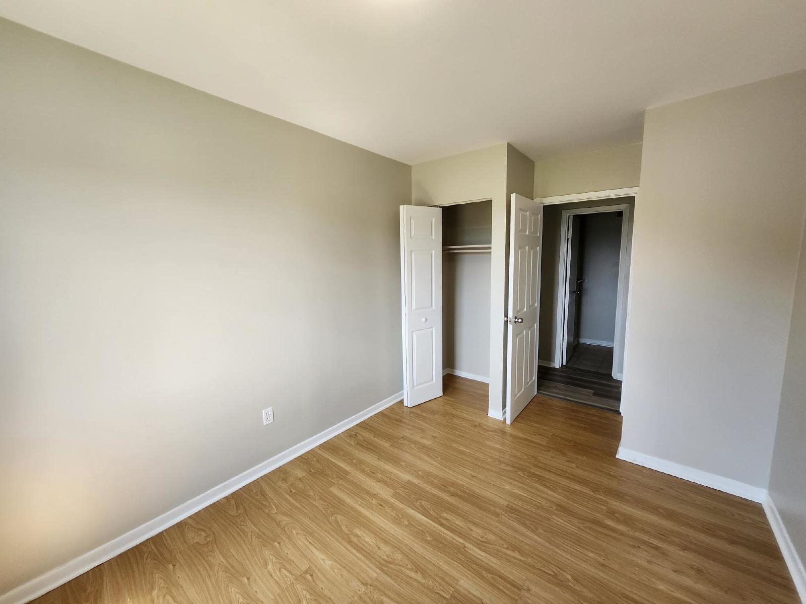 14 Reading Crescent - 8 property image