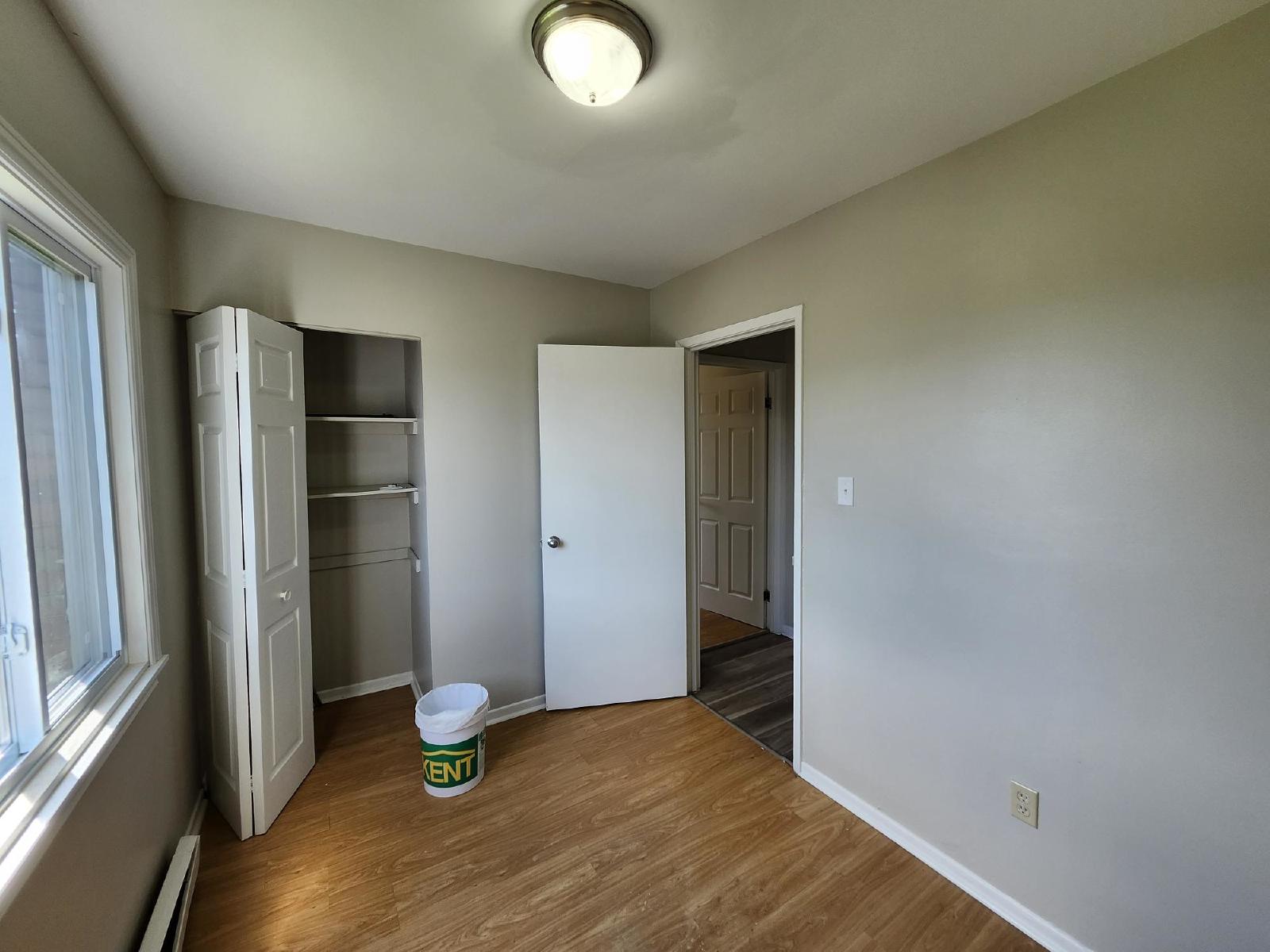 14 Reading Crescent - 8 property image