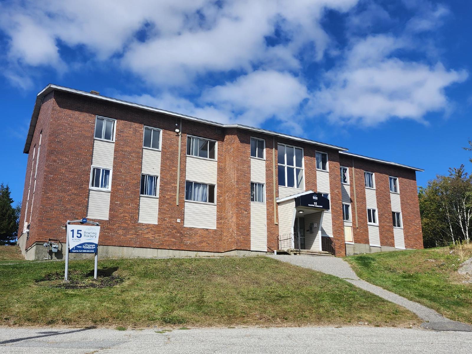 15 Reading Crescent - 5 property image