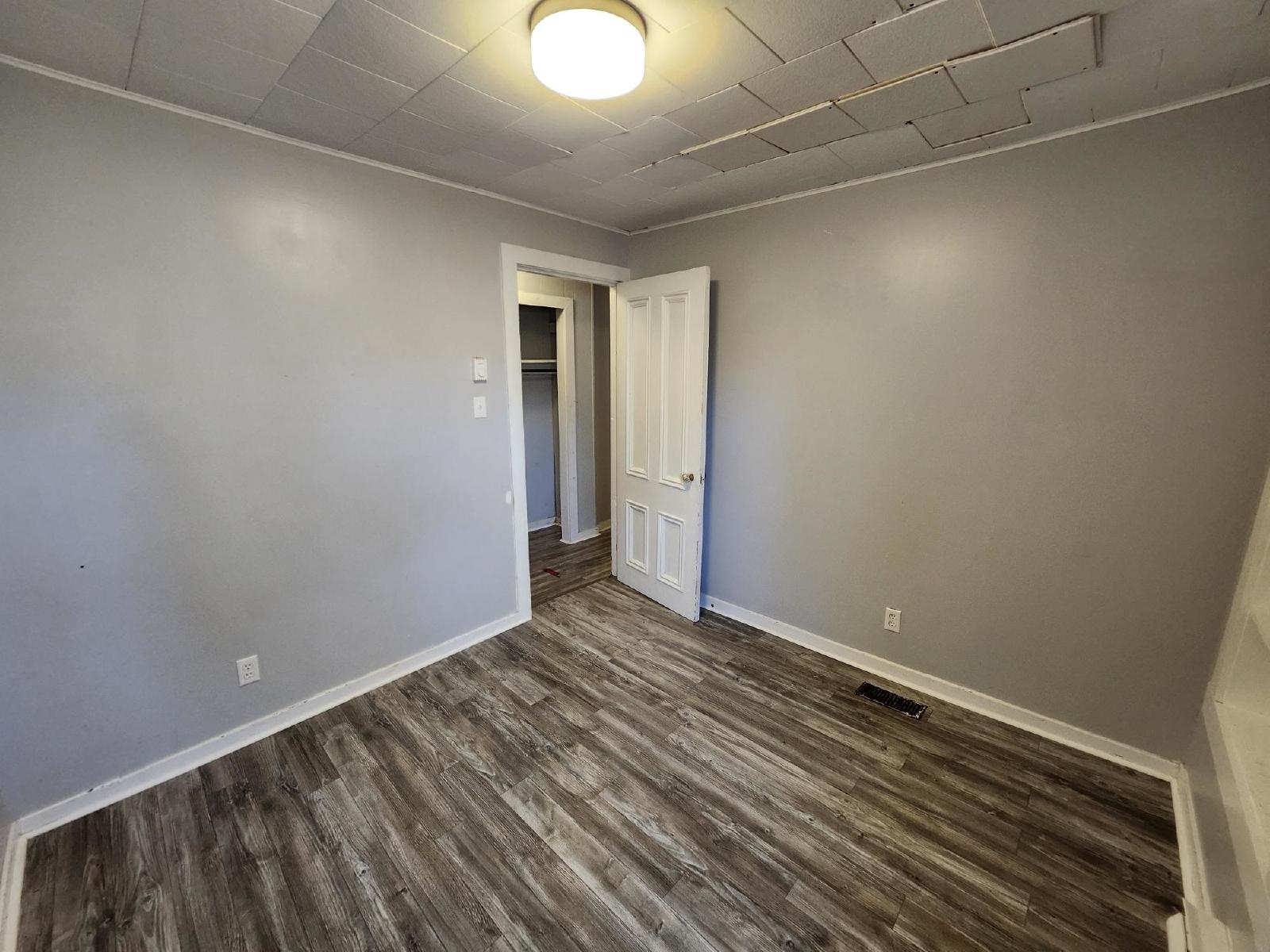 918 Main Street - 2 property image