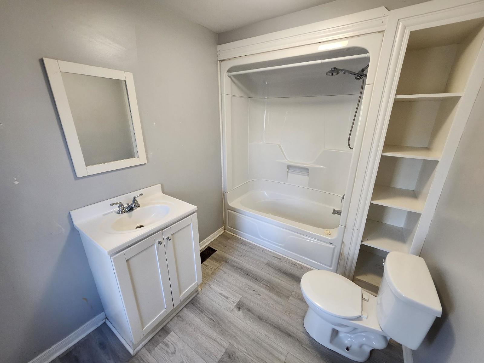 918 Main Street - 2 property image