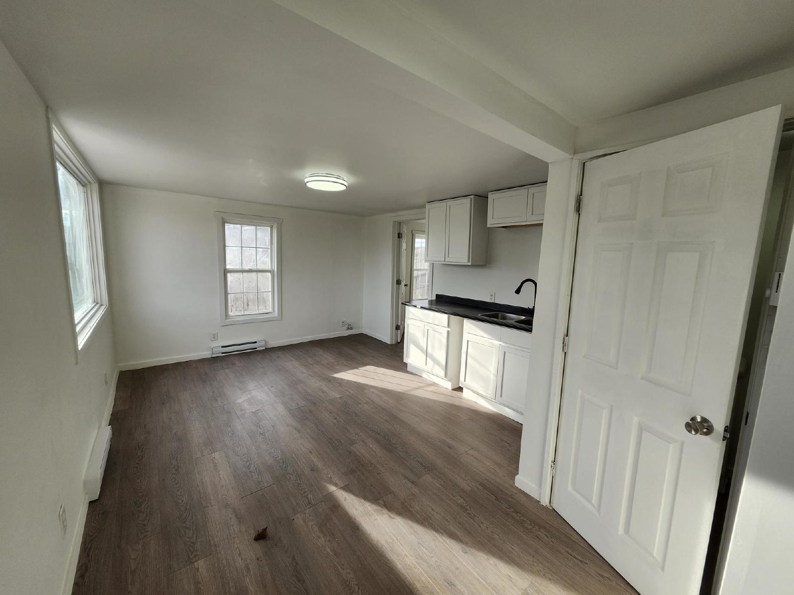 7-9 Courtenay Avenue - 1 property image