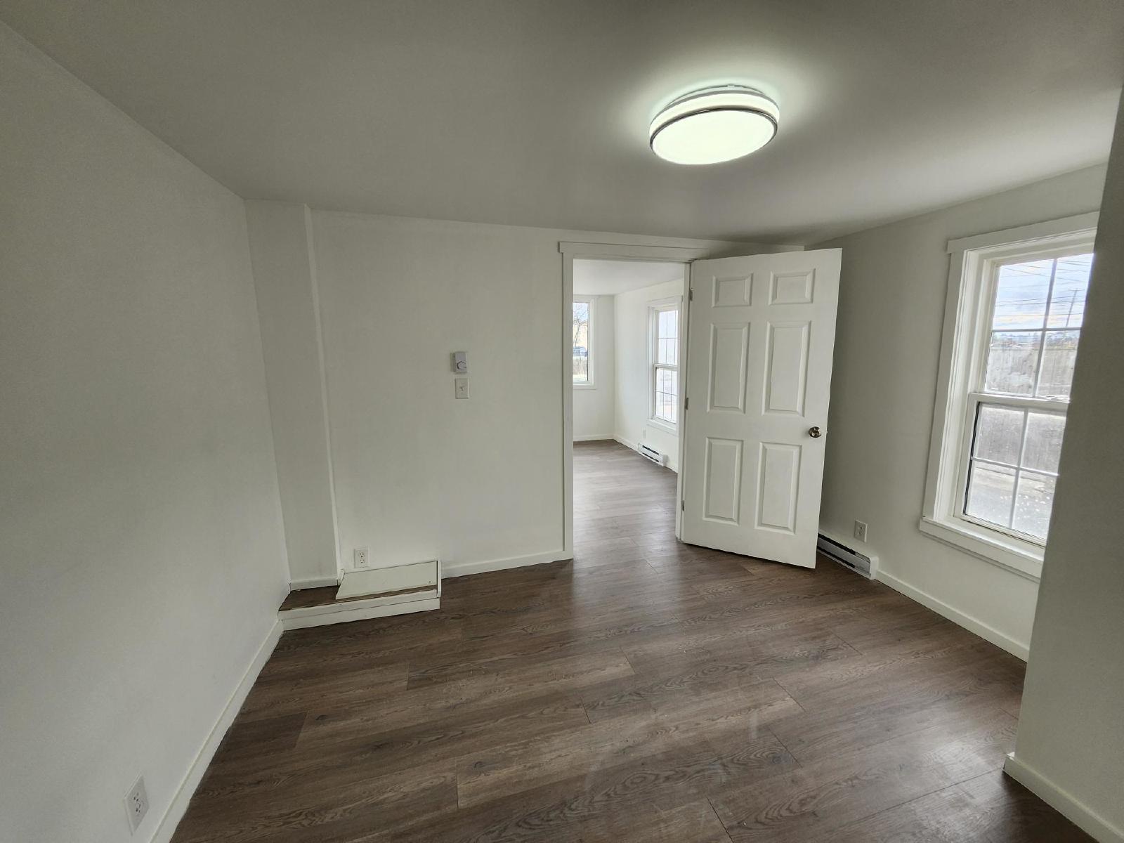 7-9 Courtenay Avenue - 1 property image