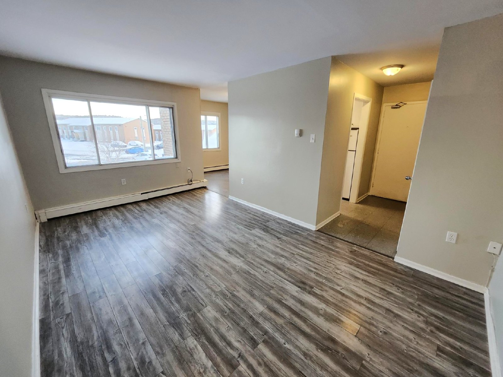 7 Reading Crescent - 7 property image