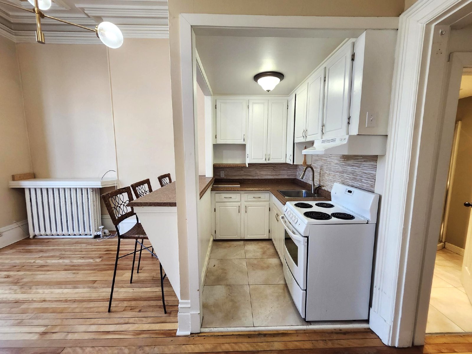 196 King Street East - 1 property image