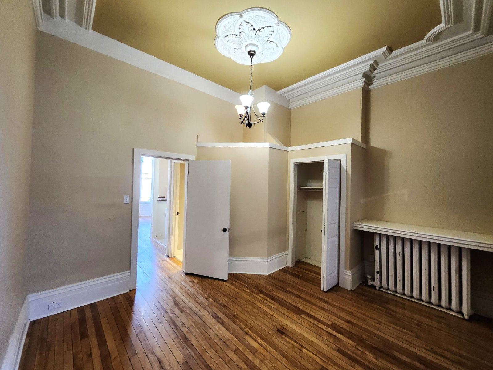 196 King Street East - 1 property image