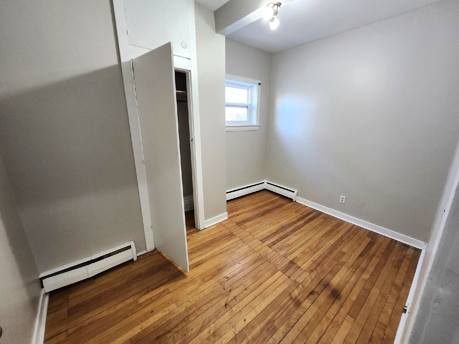 33-35 Paddock Street - 33-2 property image