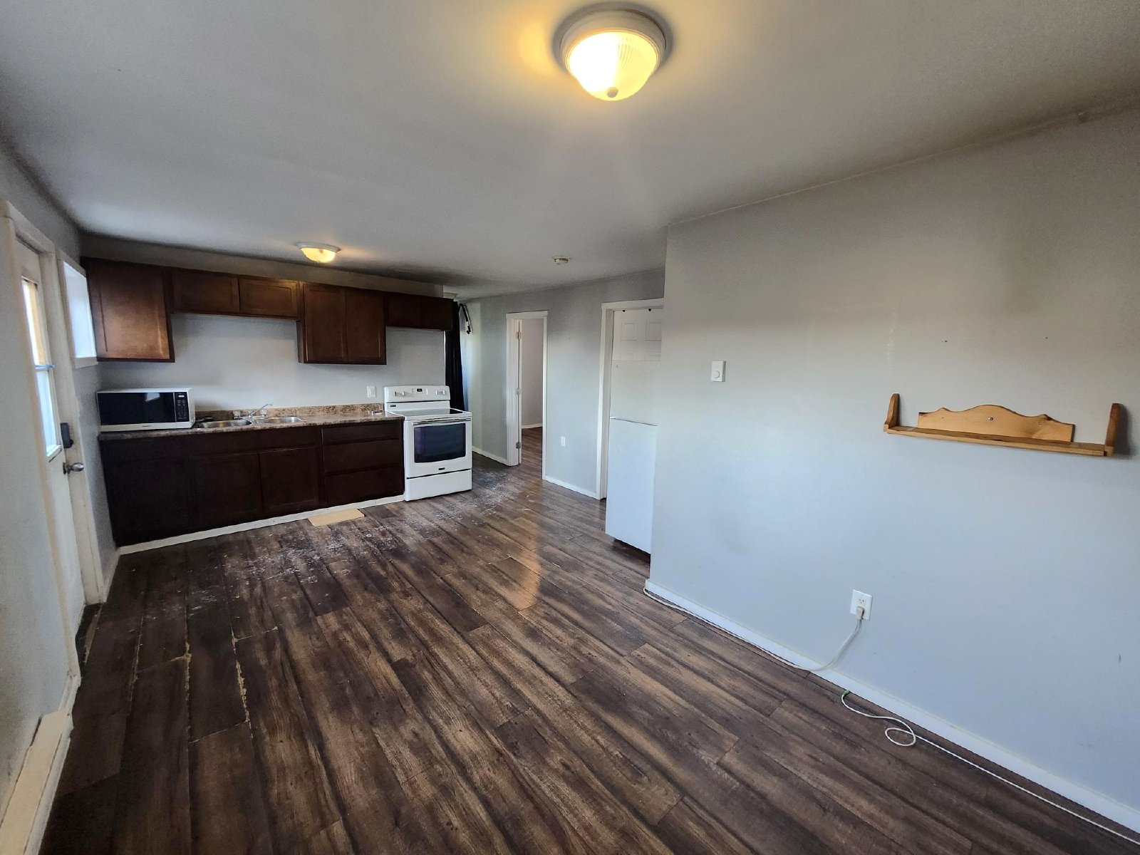 196 King Street East - 6 property image