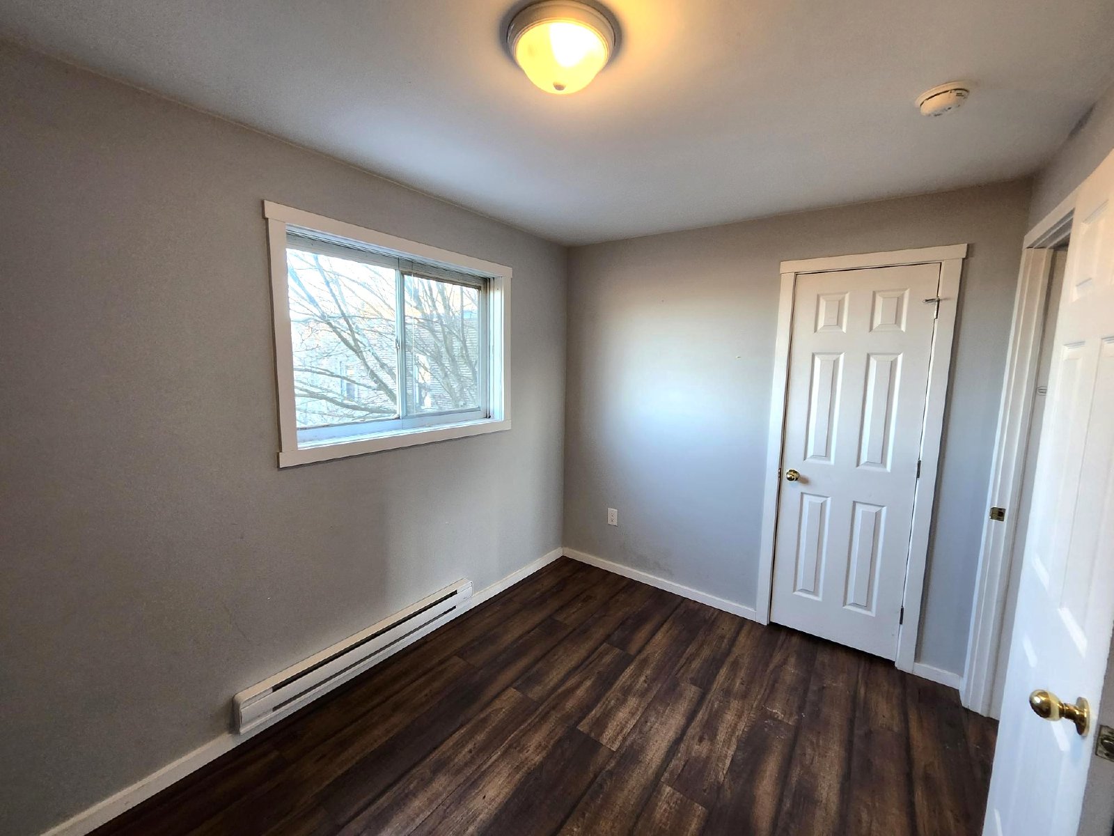 196 King Street East - 6 property image