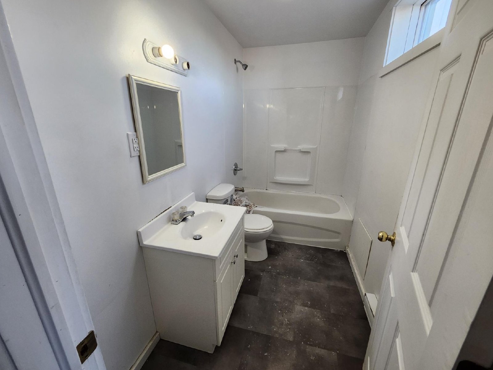 196 King Street East - 6 property image